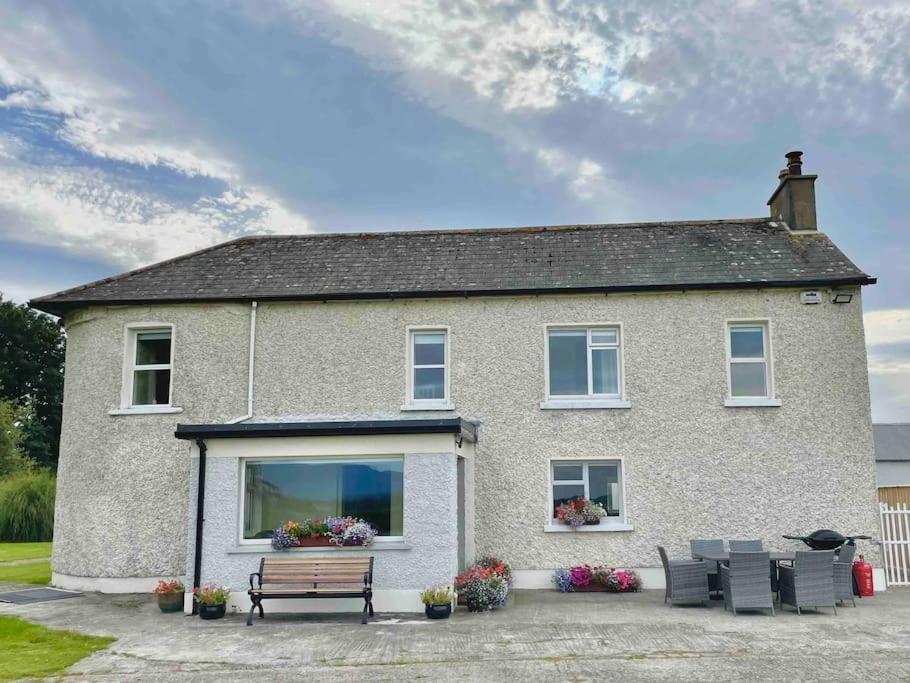 Holiday home Beautiful An Hour's Drive From Four Irish Cities *